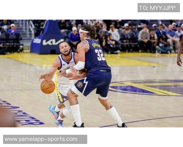 霍福德直言对手防守库里手段过激若换他人早已被判犯规 霍福德直言对手防守库里手段过激若换他人早已被判犯规