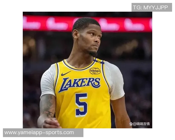 亨特高效表现助球队获胜13投7中三分球命中率高达43贡献17分4板4助 亨特高效表现助球队获胜13投7中三分球命中率高达43贡献17分4板4助